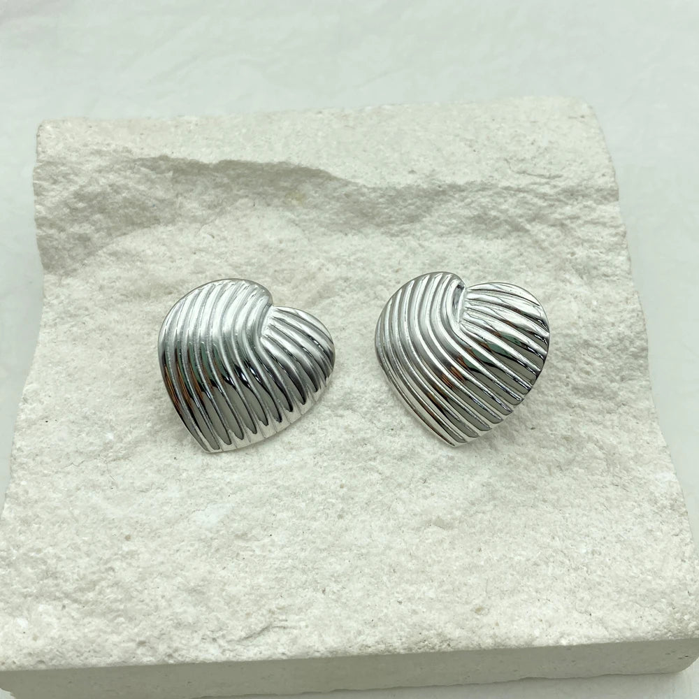 Ribbed Heart Stud Earrings | 18K Gold Plated Stainless Steel