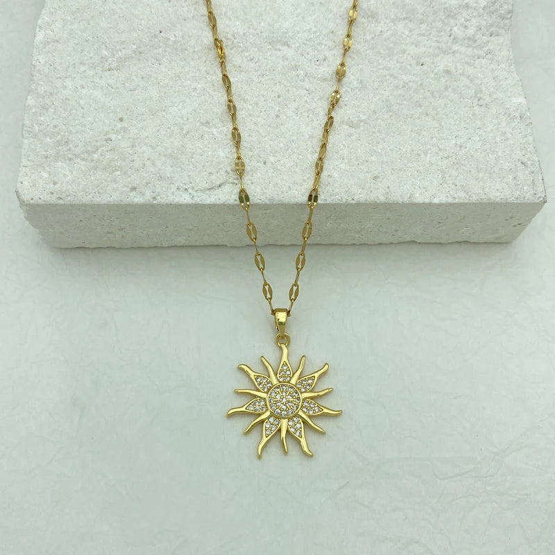 Big Sunflower Round Pendant Gold Plated Stainless Steel Necklaces For Women Neck Chain Fashion steel jewelry Luxury Design