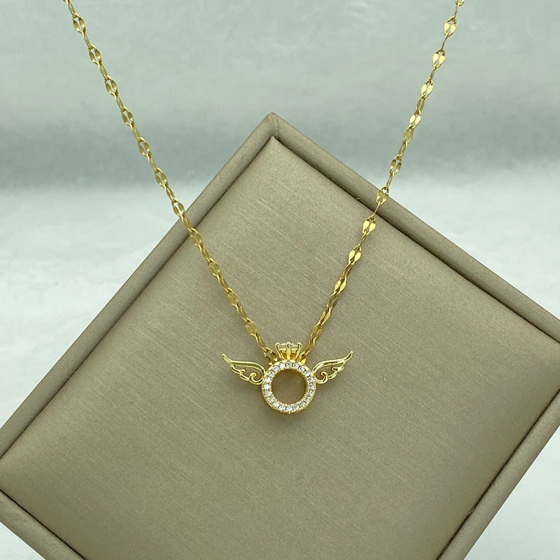 Gold Plated Stainless Steel Angel Necklace With Cute Small Pendant Fashion Jewerly Accessories Design