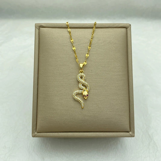 A Snake Pendant With Red Eyes Zircons New In Stainless Steel Necklace For Women Gold Plated Chain Cute Style Fashion Jewelry