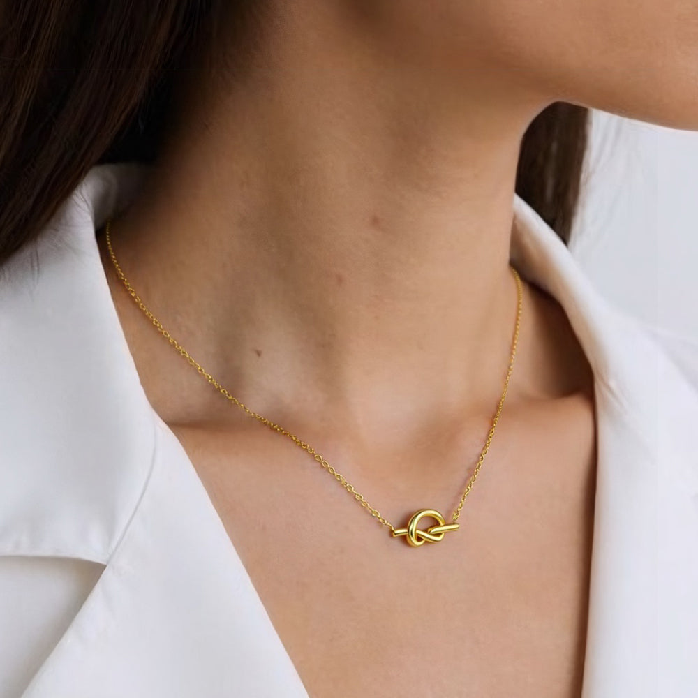 Wholesale Stainless Steel Knotted Pendant Necklace