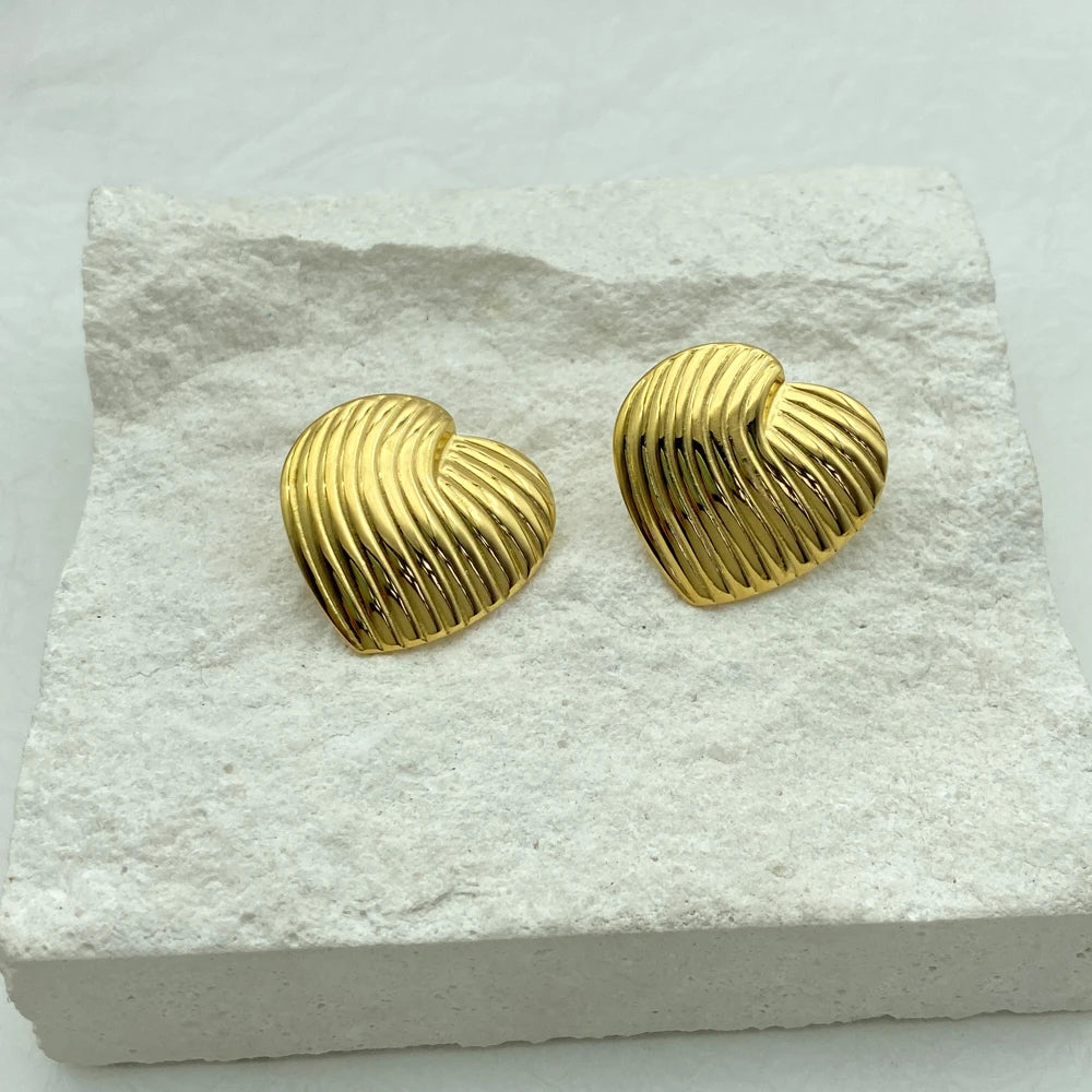 Ribbed Heart Stud Earrings | 18K Gold Plated Stainless Steel