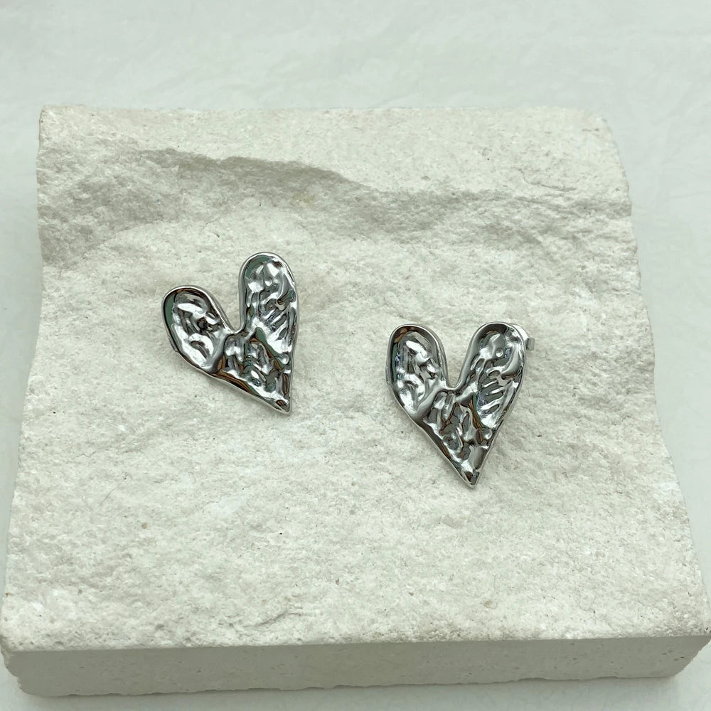 Hammered Gold Heart Stud Earrings | 18K Gold Plated Stainless Steel