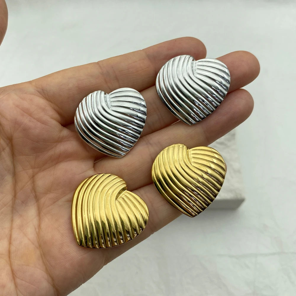 Ribbed Heart Stud Earrings | 18K Gold Plated Stainless Steel