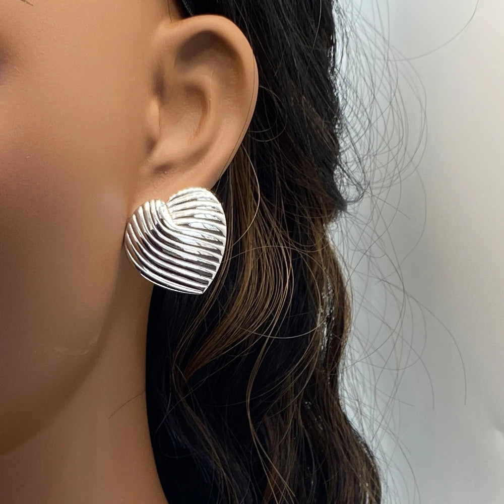 Ribbed Heart Stud Earrings | 18K Gold Plated Stainless Steel