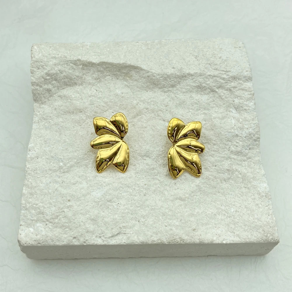 Wholesale Non-Tarnish Stainless Steel Flower Stud Earrings