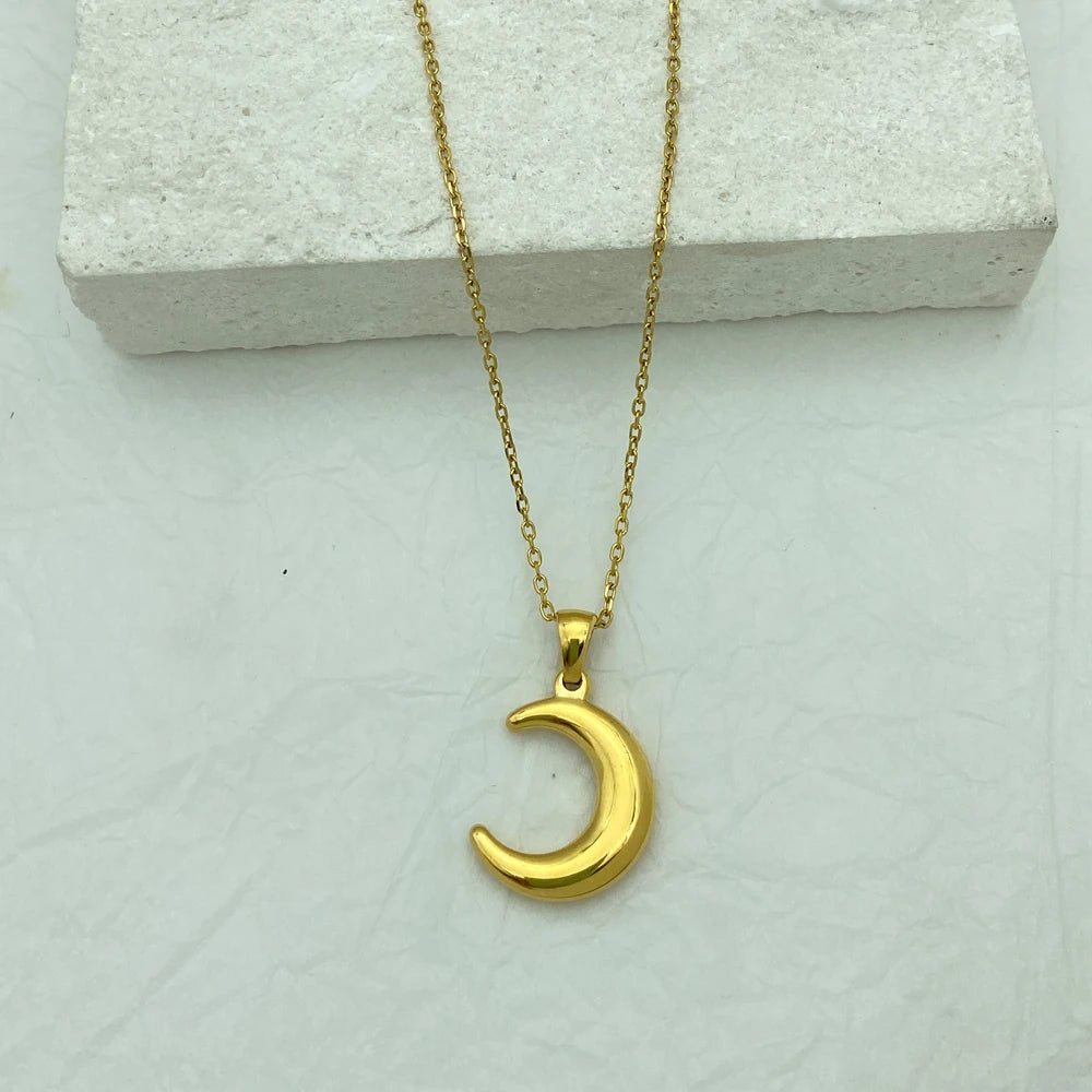 New Arrival High Quality Factory Price 18K Gold Plated Fashion Jewelry Competitive Price Moon Stainless Steel Necklace