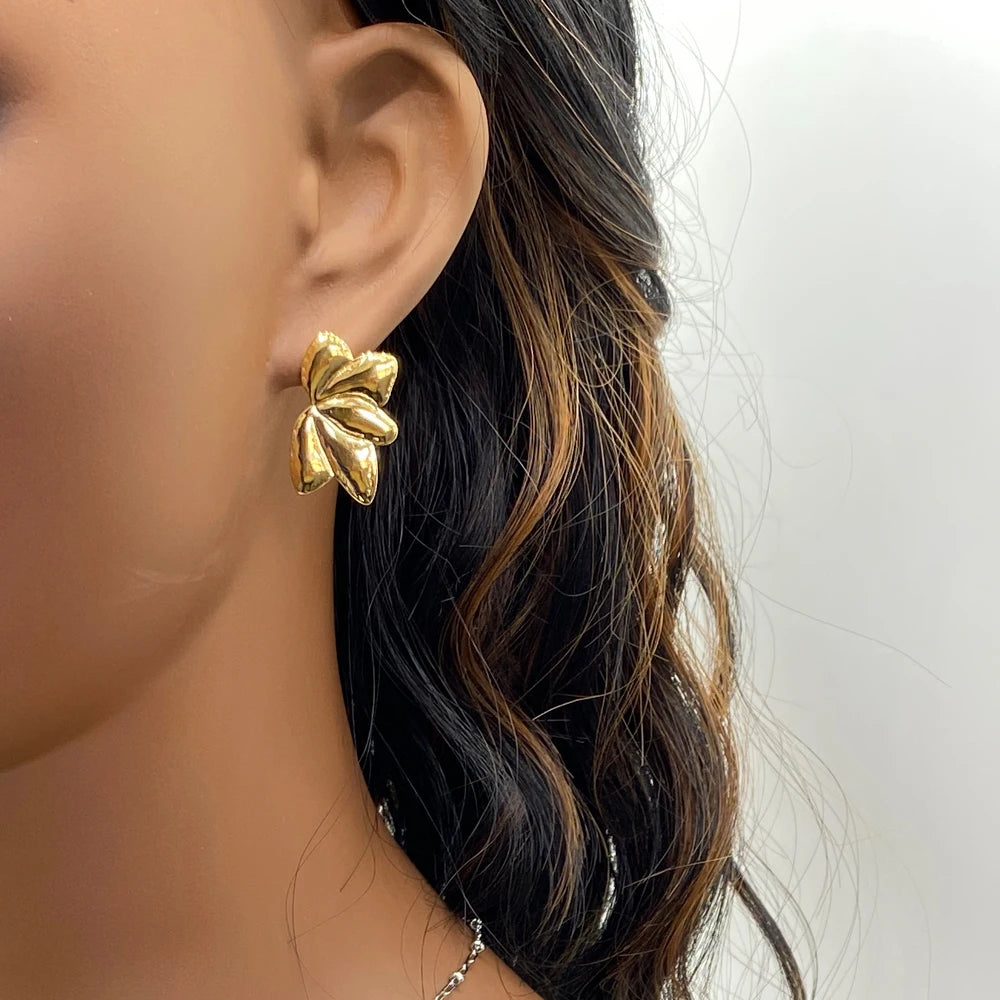 Wholesale Non-Tarnish Stainless Steel Flower Stud Earrings