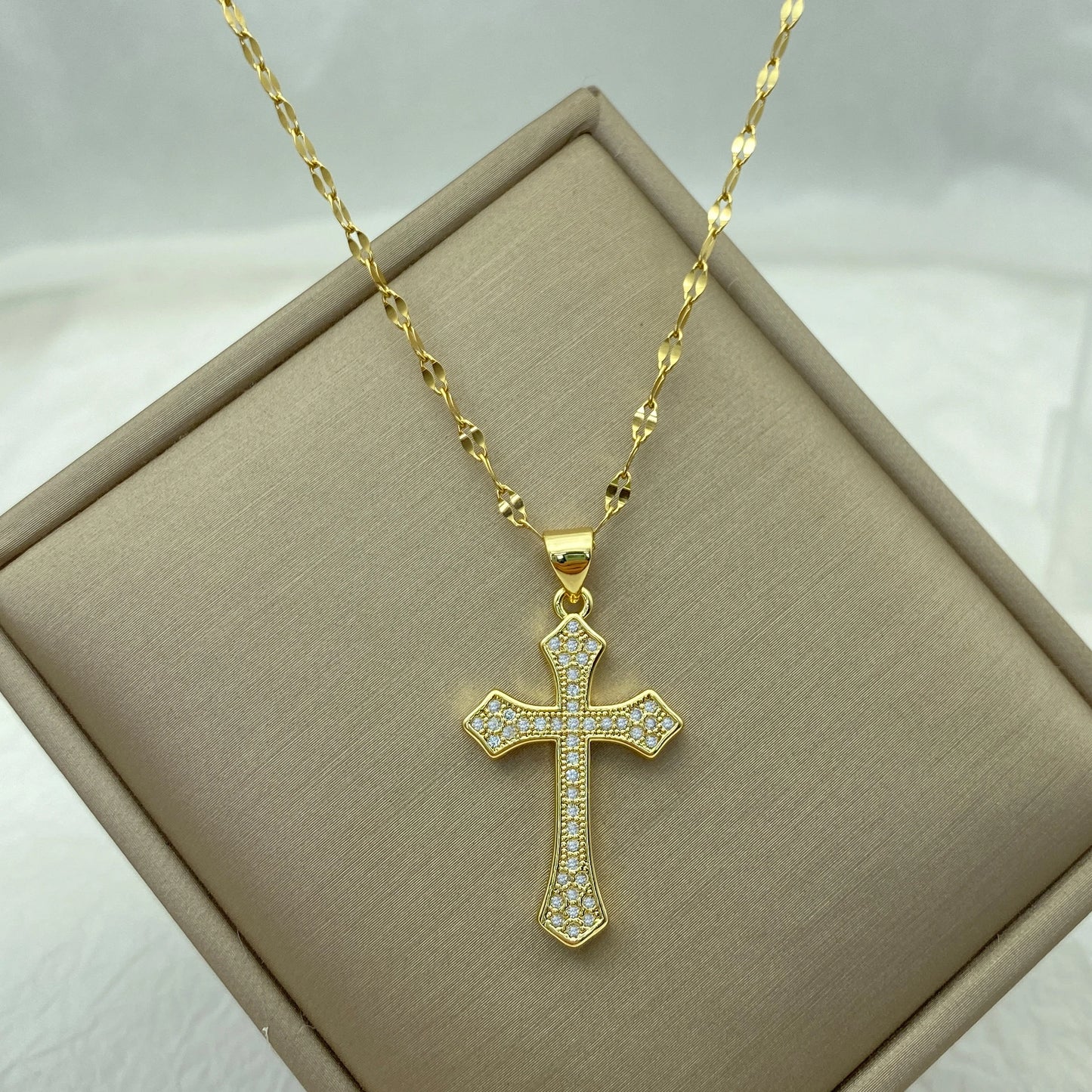 18K Gold Plated Stainless Steel Zircon Cross Pendant Necklace For Women
