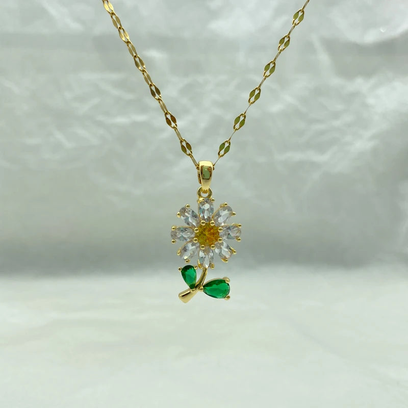 Gold Plated Color Stainless Steel Necklaces For Women Fashion Jewelry Prettry Sunflower Pendant With White And Green Zircons