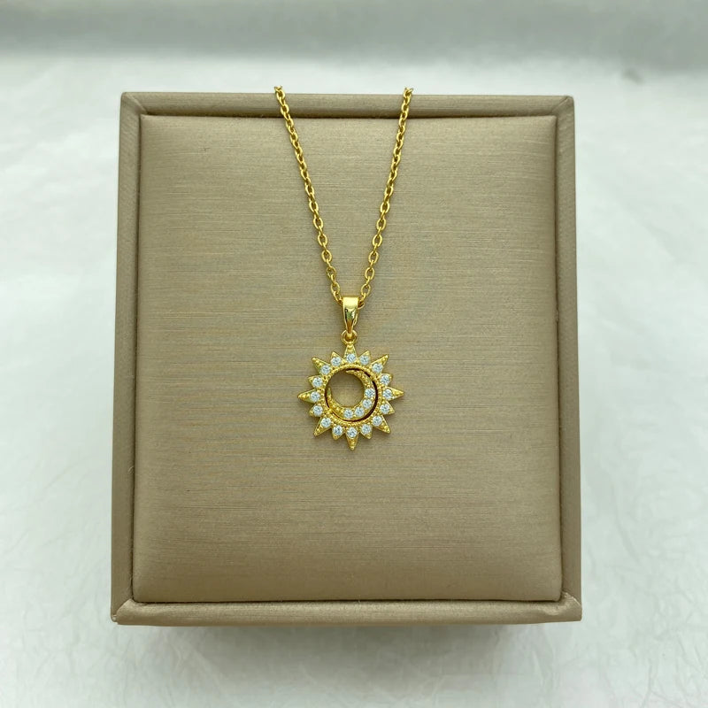 Gold Plated Steel Steel Necklaces for Women Fashion Jewelry With Sun and Moon Pendant Luxury Design