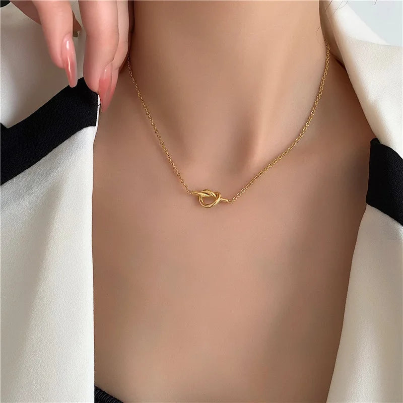 Stainless Steel Necklace for Women Gifts Steel Knotted Pendants  Design Clavicle Chain Fashin Jewelry Korean Style