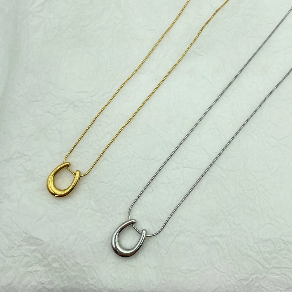 U Shaped Steel Cute Pendant Stainless Steel Necklace For Women