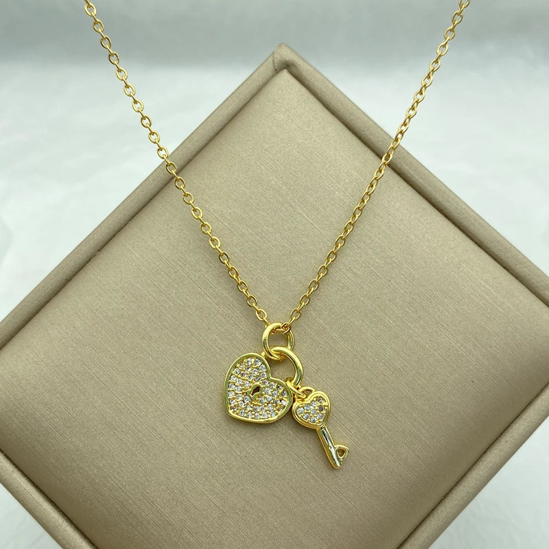Gold Plated Stainless Steel Copper Pendant Key Heart Necklace Fashion Jewelry For Girlfriend Gifts Luxury Design O Chain