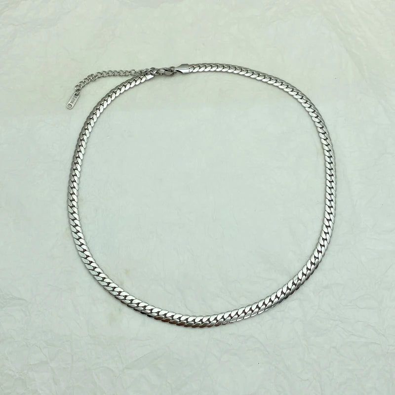 High Quality 18k gold plated Stainless Steel Necklace for Women chunky  Hip Hop Cuban link Chain Fashion Jewelry Simple Style