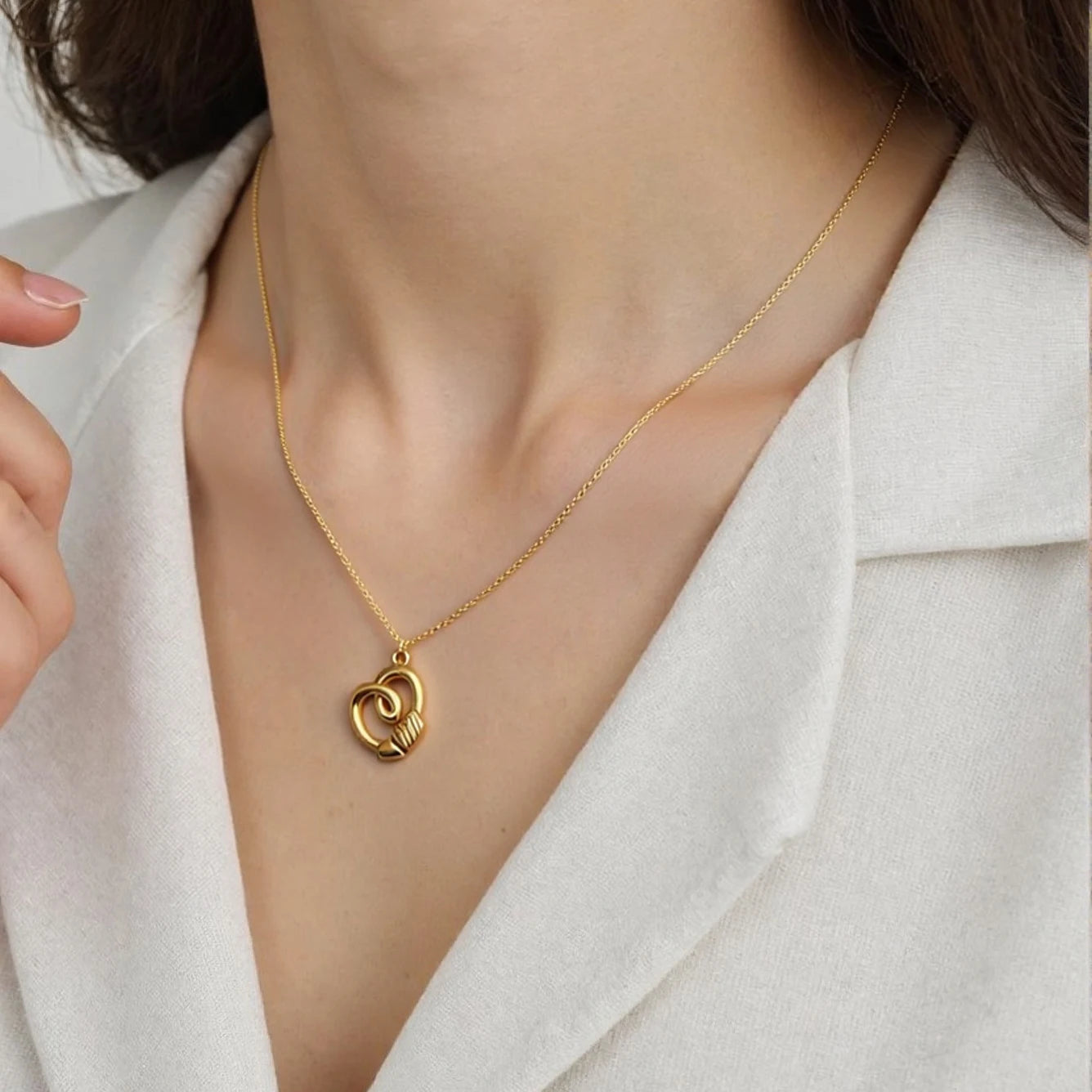 New Arrival High Quality Competitive Price  O Chain Fashion Jewelry Stainless Steel Cute Cross Pendant Necklace