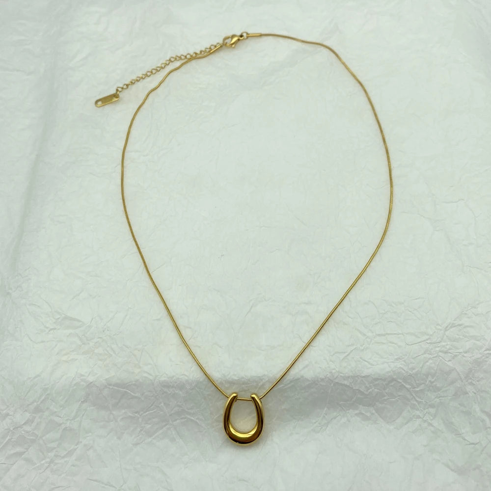 U Shaped Steel Cute Pendant Stainless Steel Necklace For Women