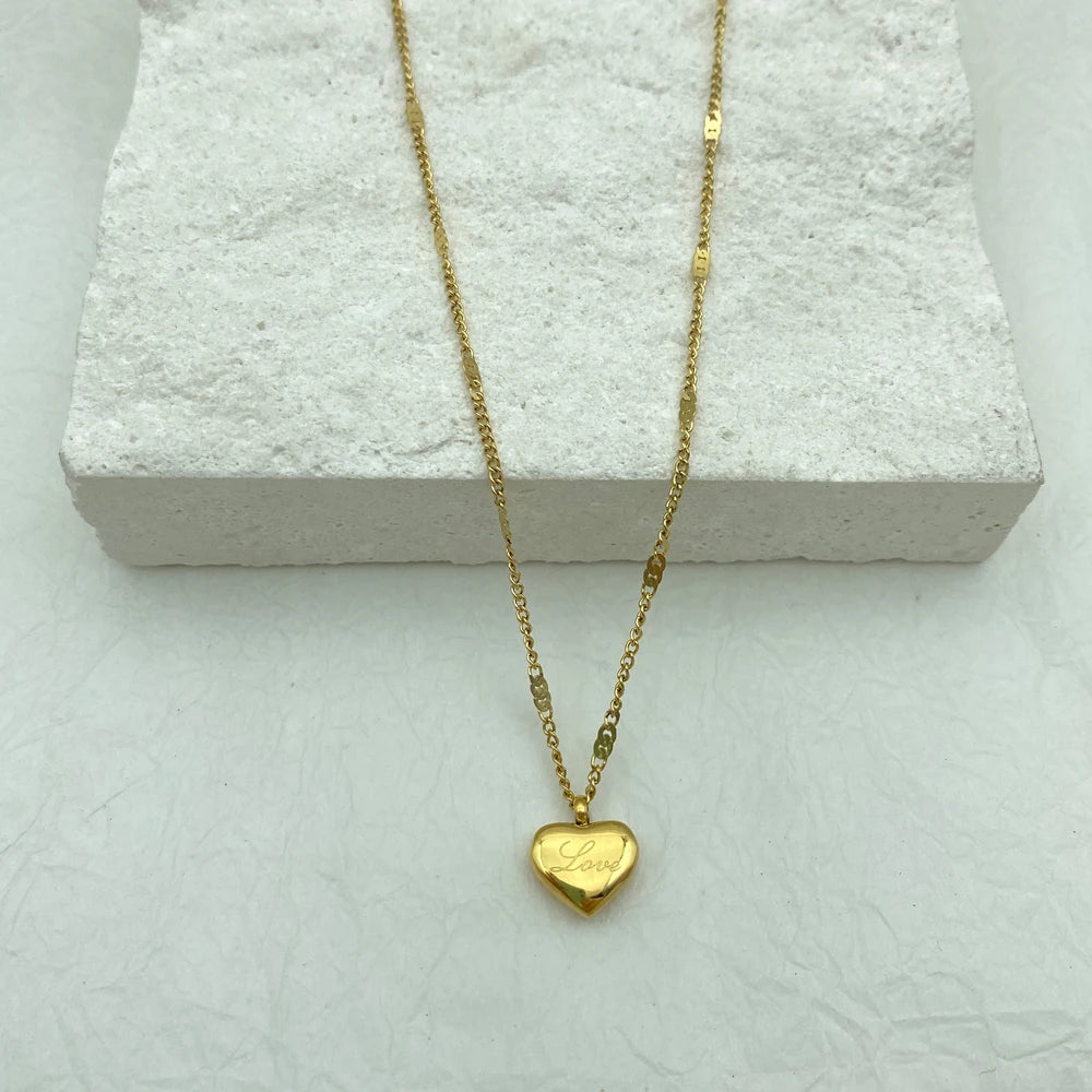 Steel Small Heart Pendant Necklaces Necklace for Women With Gold Plated NK Chain  Jewelry Collar Jewelry Simple Style