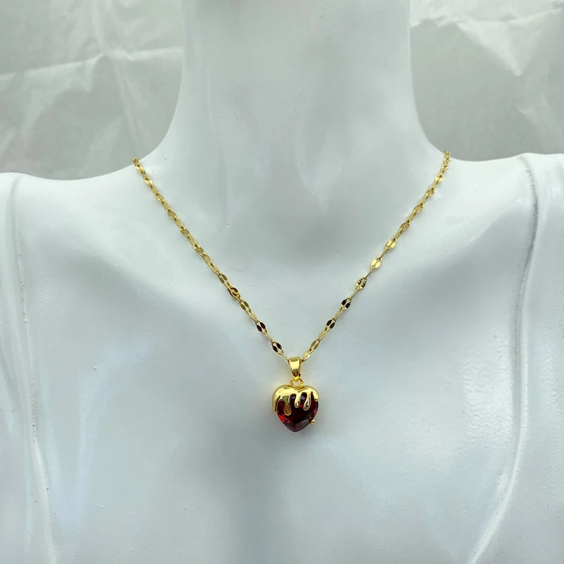Red Heart Shaped With Zircons Pendant Gold Plated Stainless Steel Necklaces For Women New In Fashion Jewelry Elegant Style