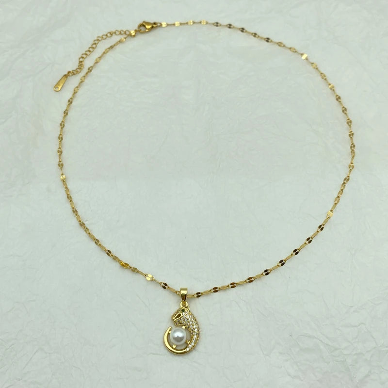 CZ Pave Leopard Pearl Pendant Necklace|18K Gold Plated Stainless Steel