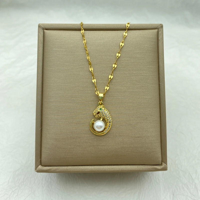 CZ Pave Leopard Pearl Pendant Necklace|18K Gold Plated Stainless Steel