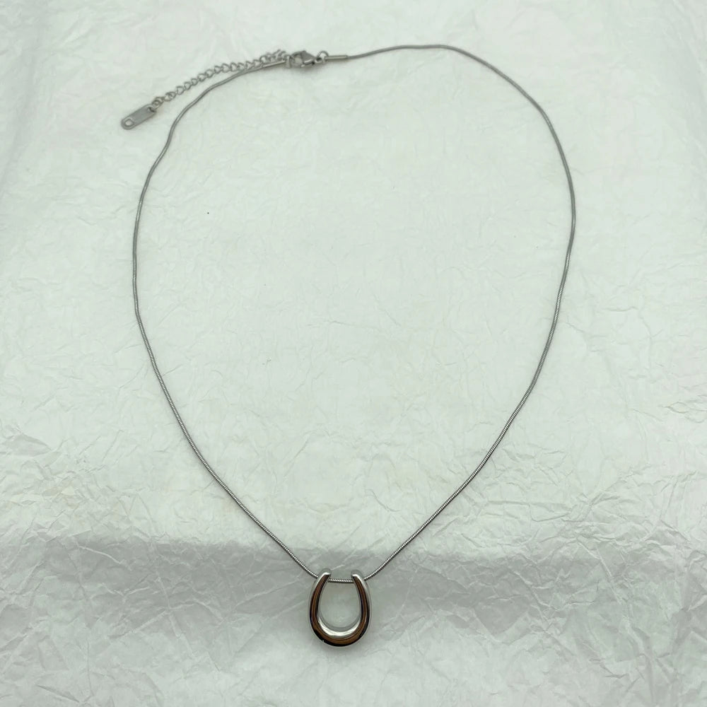 U Shaped Steel Cute Pendant Stainless Steel Necklace For Women