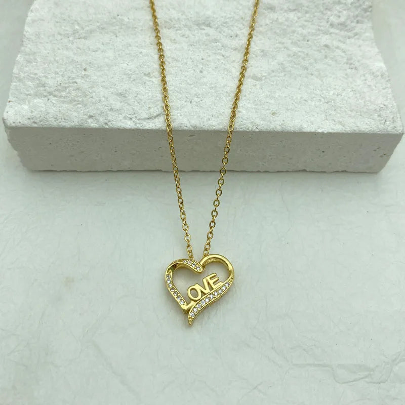 Gold Plated Stainless Steel Necklace With Hollow heart Pendant Necklaces for Women Fashion Jewelry