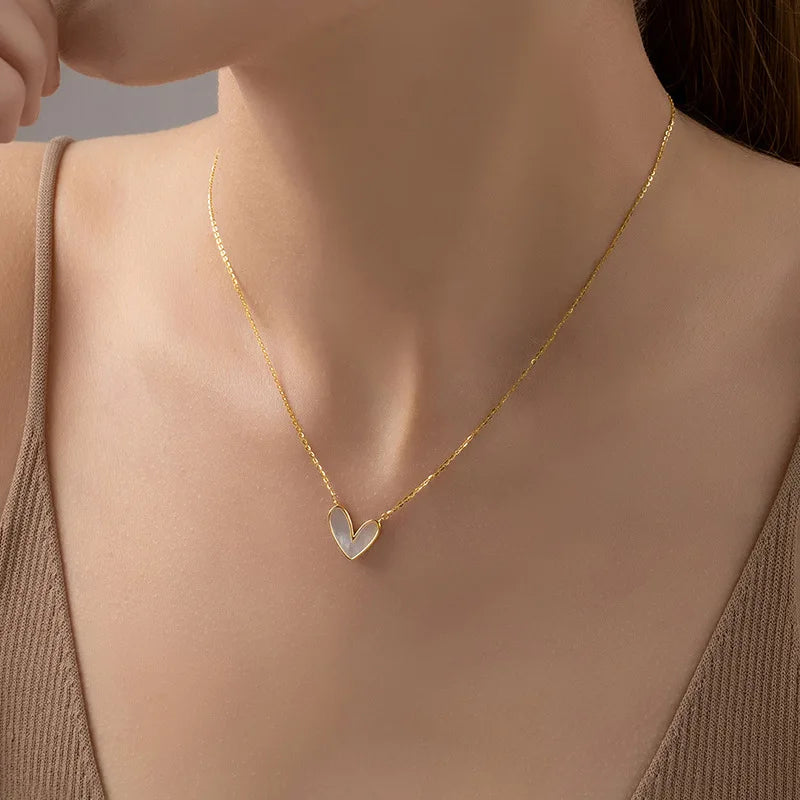 Stainless Steel Necklace for Women 2022 White Shell Heart Pendant O Chain Korean Elegant Style Simple Fashion jewelry Clavicle