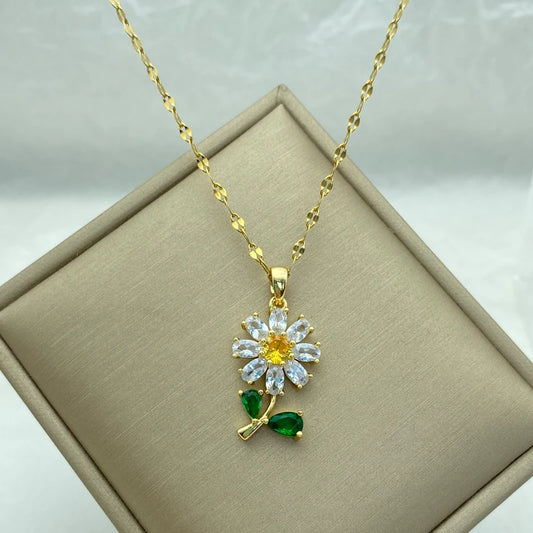 Gold Plated Color Stainless Steel Necklaces For Women Fashion Jewelry Prettry Sunflower Pendant With White And Green Zircons