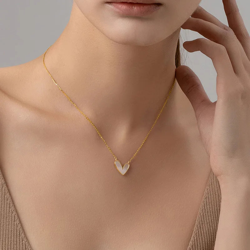 Stainless Steel Necklace for Women 2022 White Shell Heart Pendant O Chain Korean Elegant Style Simple Fashion jewelry Clavicle