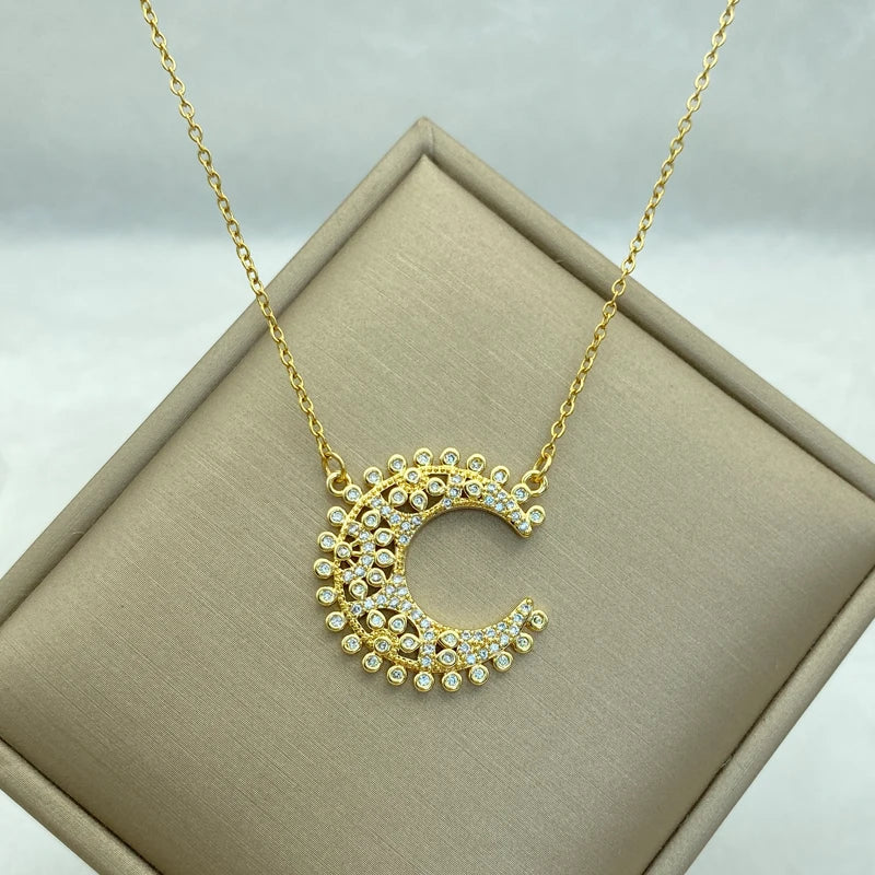 Gold Plated Stainless Steel Necklaces With A big Moon Pendant With Zircons Simple Style New Fashion Jewelry