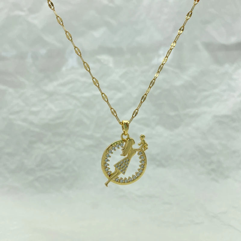 Mother & Child Circle Pendant Necklace|18K Gold Plated Stainless Steel