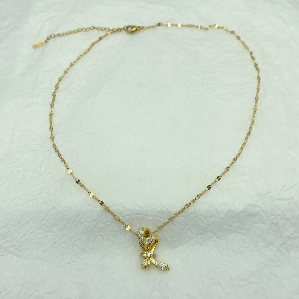 Twisted Ribbon Pendant Necklace | 18K Gold Plated Stainless Steel