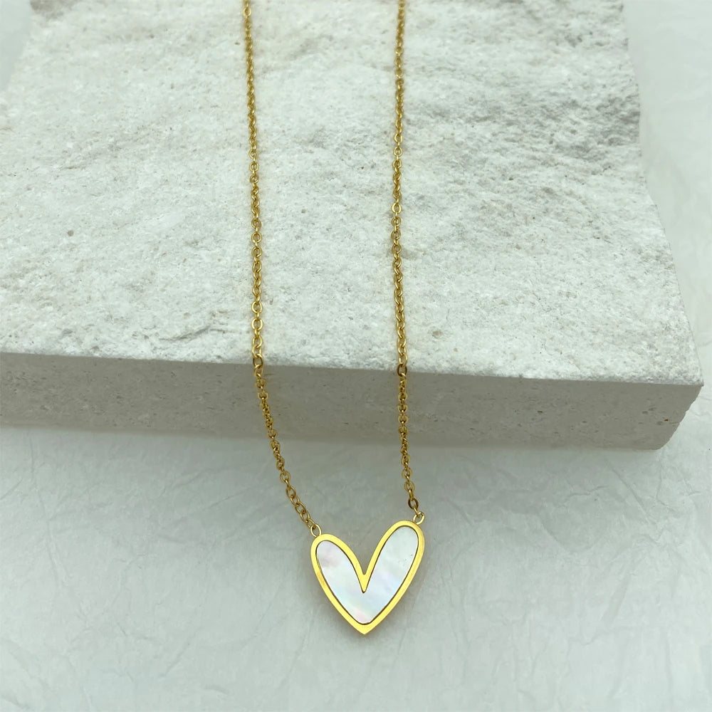 Stainless Steel Necklace for Women 2022 White Shell Heart Pendant O Chain Korean Elegant Style Simple Fashion jewelry Clavicle
